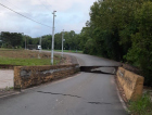Após elevação de rio, cabeceira de ponte cede em Forquilhinha