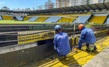 Tigre instala grades de proteção no Heriberto Hülse 