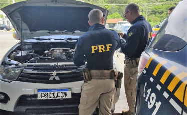 PRF recupera picape furtada que circulava clonada na BR-101 