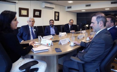 Parlamentares levam pautas de SC aos ministros de Lula (ÁUDIO)