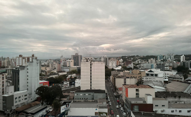 Márcio Sônego: chuva dá trégua e termômetros chegam na casa dos 27ºC nesta terça-feira