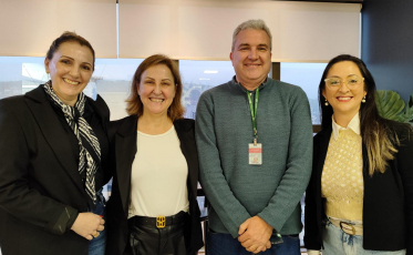 Dia do Professor: programa Cá Entre Nós reúne quatro profissionais da educação para comemorar a data (ÁUDIO)