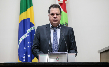 “A obra da SC-445 não pode parar em hipótese alguma”, alerta deputado Minotto