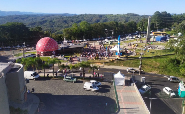 Parque Astronômico de Criciúma recebe foguete, míssil e sonda espacial