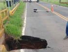 Ponte entre Praia Grande e São João do Sul é interditada após desabamento de cabeceira (FOTOS E VÍDEO)