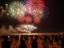 Réveillon 2026: praias do Sul de Santa Catarina terão festas, shows e queima de fogos