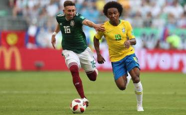 Willian é convocado para a vaga de Neymar