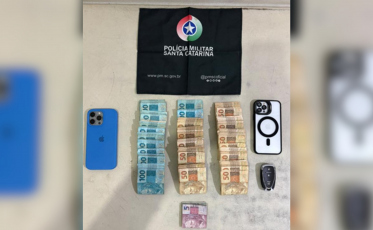 Homem é preso com mais de R$ 22 mil escondidos na roupa íntima em Araranguá