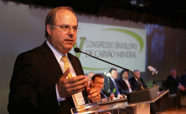 Fernando Zancan segue na presidência da ABCM