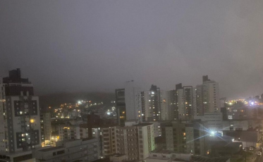 Dias ensolarados e noites frias marcam a chegada de 2026