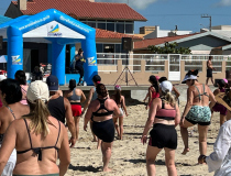Arroio do Silva oferece Ginástica na Praia como opção gratuita de lazer