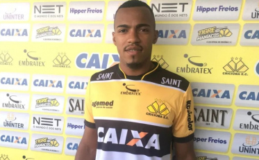 Com passagem pelo Criciúma, Marlon Freitas é anunciado por gigante paulista