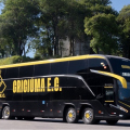 Criciúma vende ônibus e terceiriza transporte do elenco