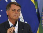 Bolsonaro cai durante a madrugada e sofre concussão leve