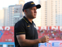 Apesar da derrota, Baptista elogia segundo tempo: 'Esse é o Criciúma que a gente quer ver'