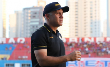 Apesar da derrota, Baptista elogia segundo tempo: 'Esse é o Criciúma que a gente quer ver'