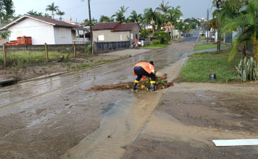 Tempestade deixa rastros de destruição entre Criciúma e região