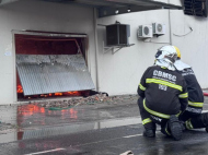 Parte da área foi destruída, enquanto outra estrutura foi preservada | Fotos: CBM/Divulgação/4oito