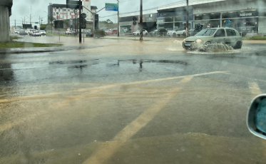 Criciúma registra pontos de alagamento após chuva intensa