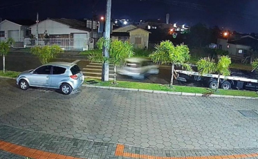 Vídeo mostra momento da colisão que matou adolescente em Criciúma