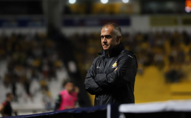 'A gente fez o jogo ficar fácil', diz Baptista após vitória