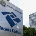 Mais de 10 mil contribuintes recebem restituição do IRPF em SC