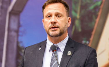 Adriano Silva diz que será vice com atuação direta no governo: 'Perfil de arregaçar a manga'