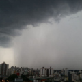 Temporais colocam Santa Catarina em alerta até quinta-feira 