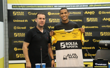 Bruno Alves é apresentado oficialmente pelo Criciúma: 'Quanto mais opções, melhor'