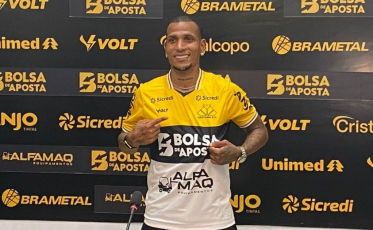 Camisa 2 do Criciúma será lançada com promoção de ingresso e autógrafos de Otero e Bruno Alves