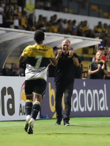 Após goleada, Eduardo Baptista projeta sequência na Taça Acesc