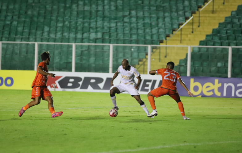 Criciúma perde para Camboriú e decide vaga no jogo de volta