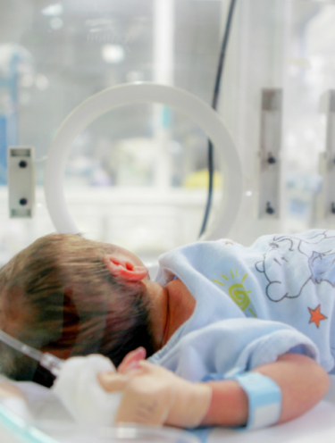 Anticorpo que reduz internações em até 80% começa a ser aplicado em bebês prematuros em Criciúma