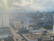 Calorão de 34°C vira gatilho para chuva em Criciúma