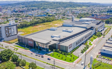 Nações Shopping funciona com horário especial na sexta e tem atração de Páscoa no fim de semana