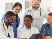 Mais Médicos abre mais de 1,5 mil vagas para Atenção Primária no SUS