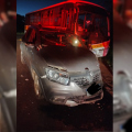 Acidente entre carro e ônibus deixa idoso ferido na SC-449