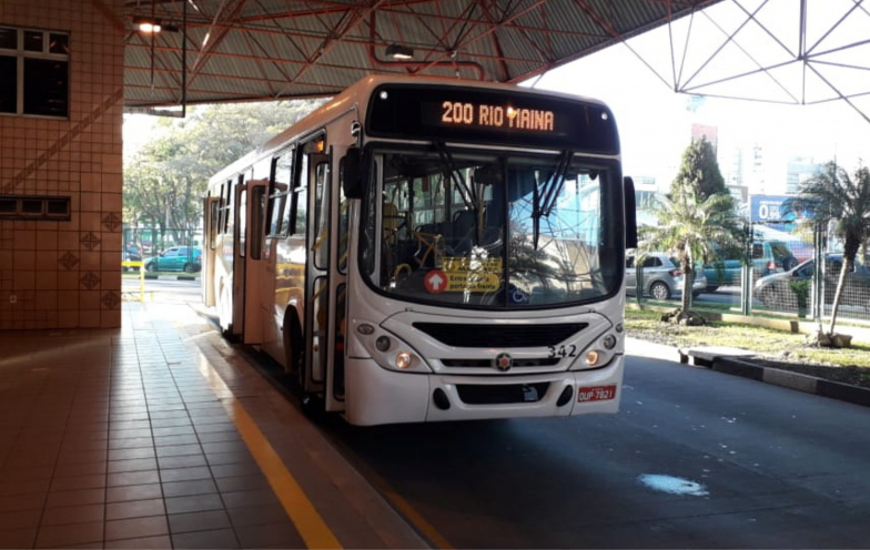 Atraso no financiamento coloca ônibus do CriBus em risco de apreensão judicial