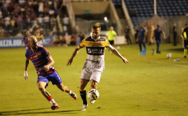 Dois gols contra entregam vitória para o Fortaleza