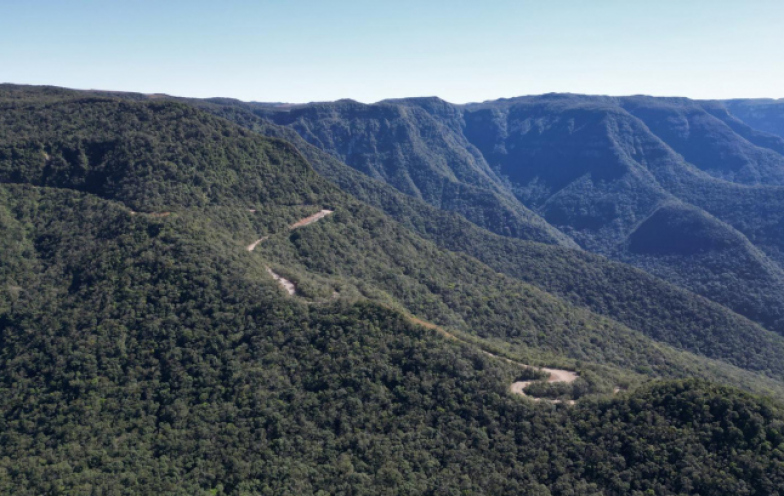 Serra do Faxinal recebe investimento em rede trifásica e fortalece turismo