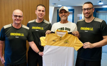 Criciúma homenageia Jorge Veras em jogo da Série B neste domingo