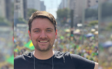 Influenciador com tornozeleira eletrônica é pré-candidato a deputado federal por SC