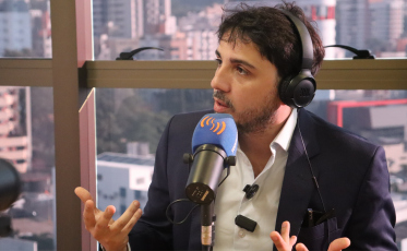 Renan Santos quer barrar reeleição sem desempenho e propõe metas para gestores