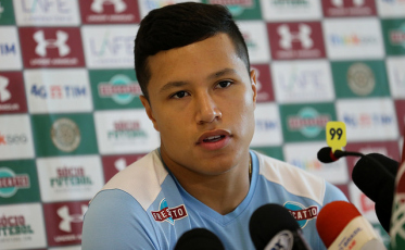 Fluminense quer mais 30% dos direitos de Marlon Xavier