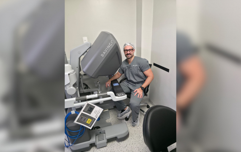 Cirurgia robótica redefine urologia e tratamentos de câncer em SC