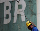Petrobras: querosene de aviação sobe 18% e pode ser parcelado