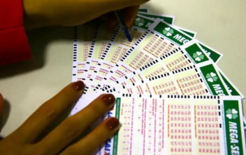 Concurso 3003 da Mega-Sena sorteia prêmio de R$ 3,5 milhões neste sábado (2)