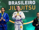 Içarense de 16 anos brilha em São Paulo e é campeã brasileira de jiu-jitsu