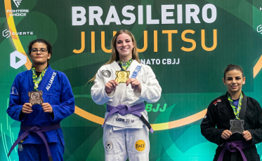 Içarense de 16 anos brilha em São Paulo e é campeã brasileira de jiu-jitsu