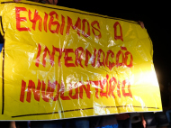Moradores do Pinheirinho retornam às ruas e cobram providências  | Foto: José Demathé/4oito 